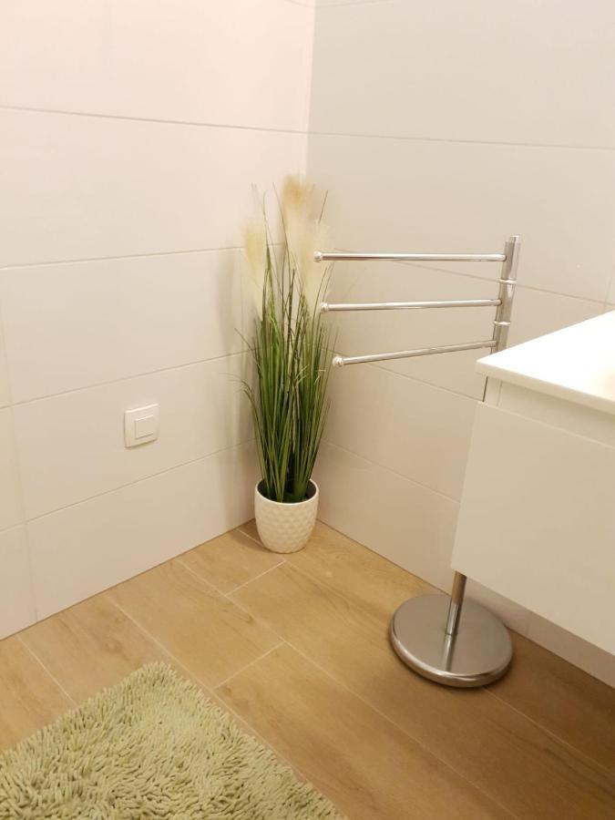Orchid Seaview Apartment With Garage Parking ザトン エクステリア 写真