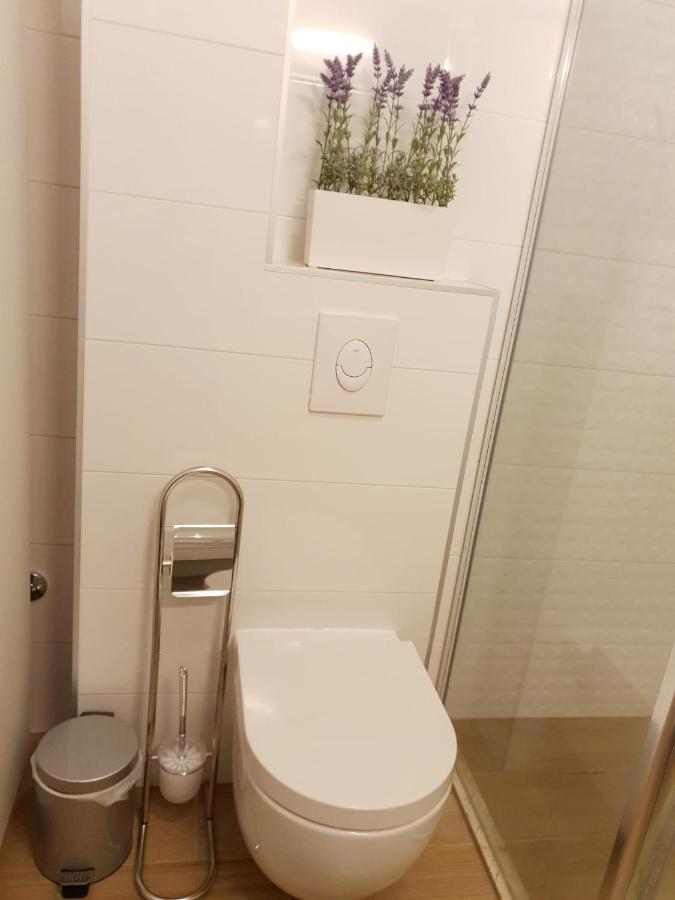 Orchid Seaview Apartment With Garage Parking ザトン エクステリア 写真