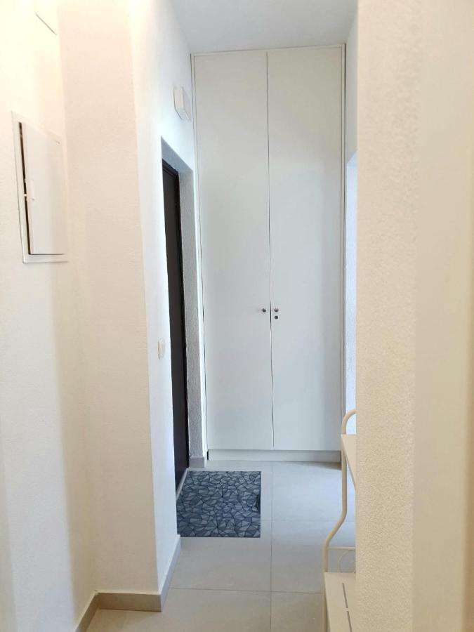 Orchid Seaview Apartment With Garage Parking ザトン エクステリア 写真